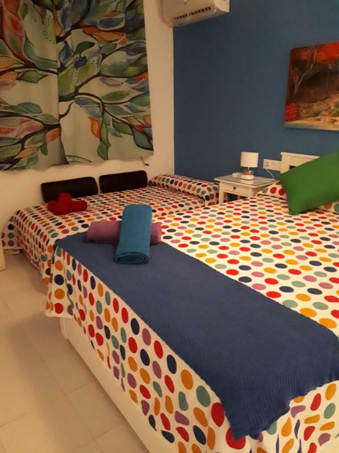 Large Double Room Sofa Bed Private Bathroom